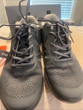 Vionic brand ladies grey mesh sneakers size 9